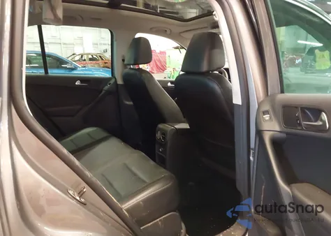 2011 Volkswagen Tiguan Se из США, поврежденный, VIN WVGAV7AX2BW516589